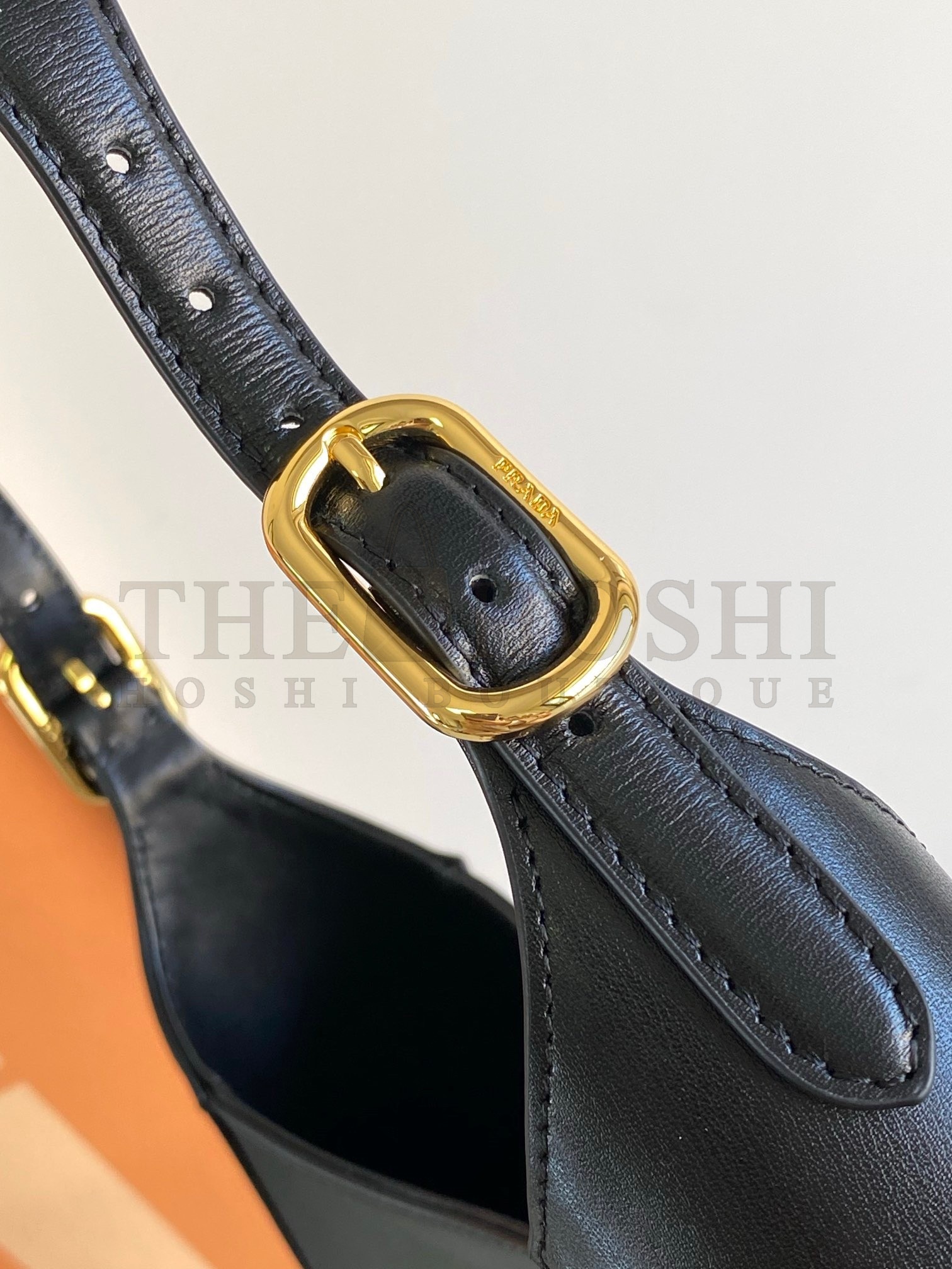 Pra*a Shoulder Bag in Black Leather Master Quality