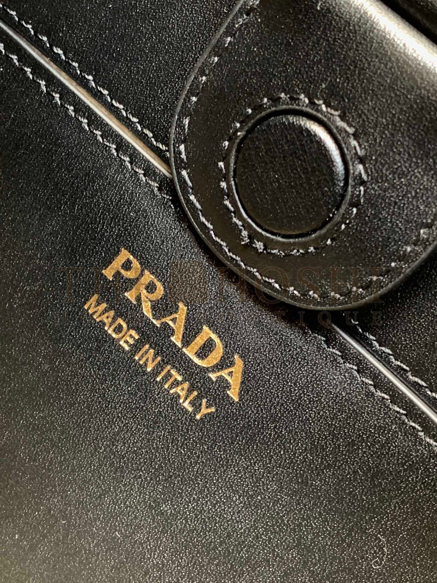 Pra*a Shoulder Bag in Woven Straw and Black Leather Master Quality