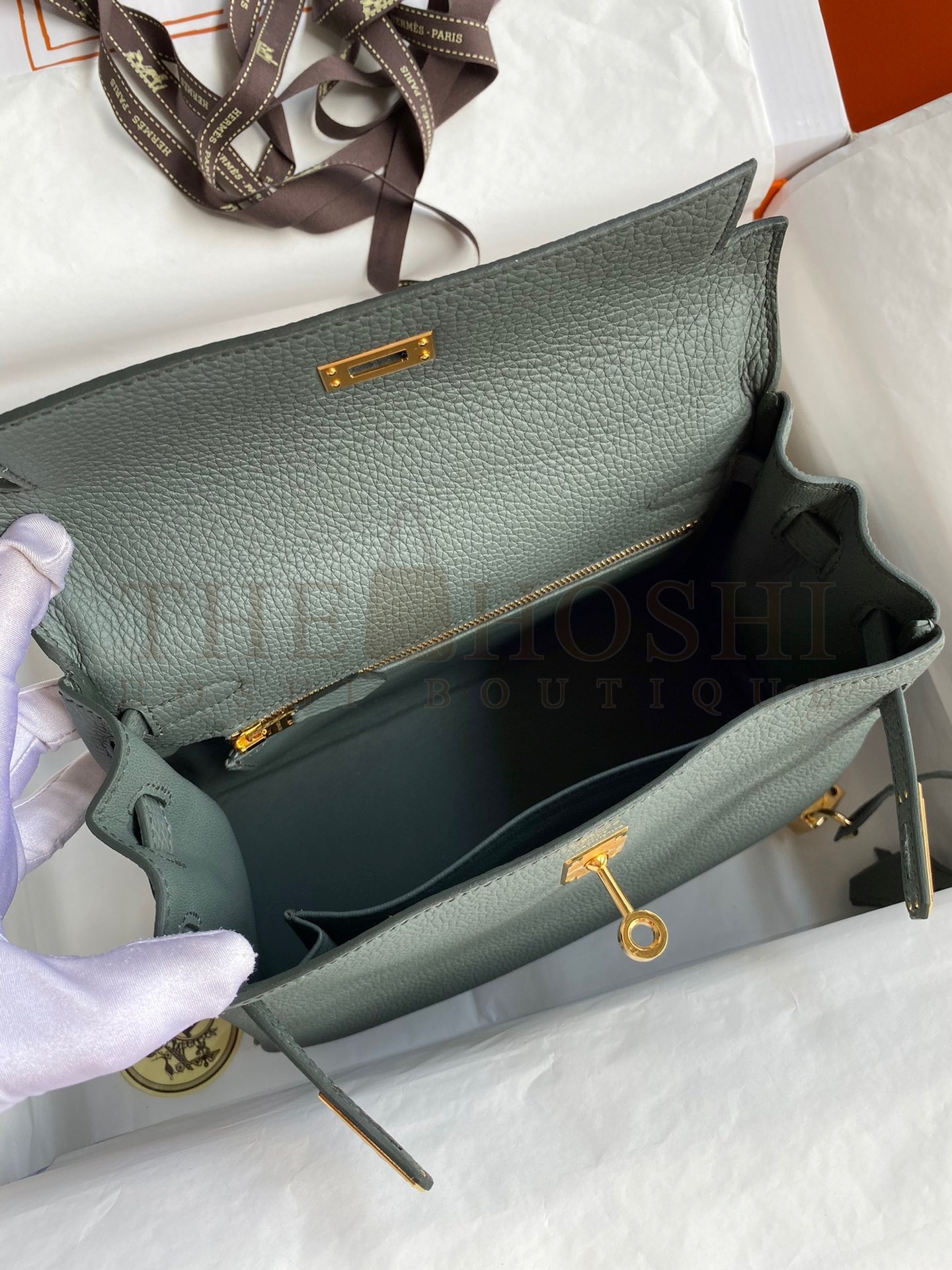 H**me5 Kelly Retourne 25 Handmade Bag In Vert Amande Clemence Leather Master Quality