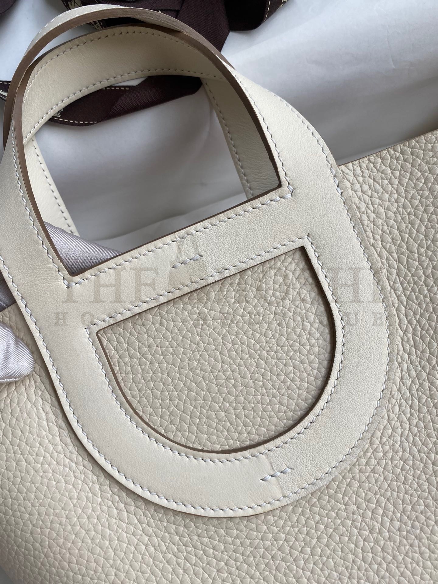 H**me5 In The Loop 18 Handmade Bag in Craie Clemence Leather Master Quality