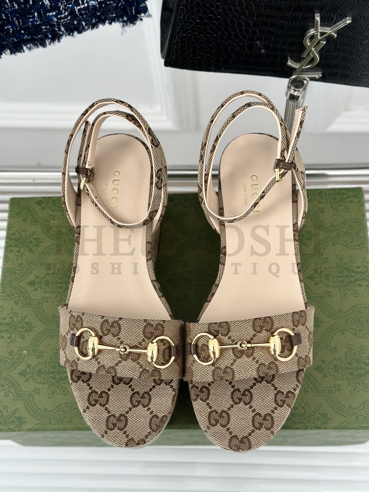 Gvc*1 24S spring/summer runway show Horsebit buckle old flower thick bottom sandals Heel height: 7.5cm Master Quality