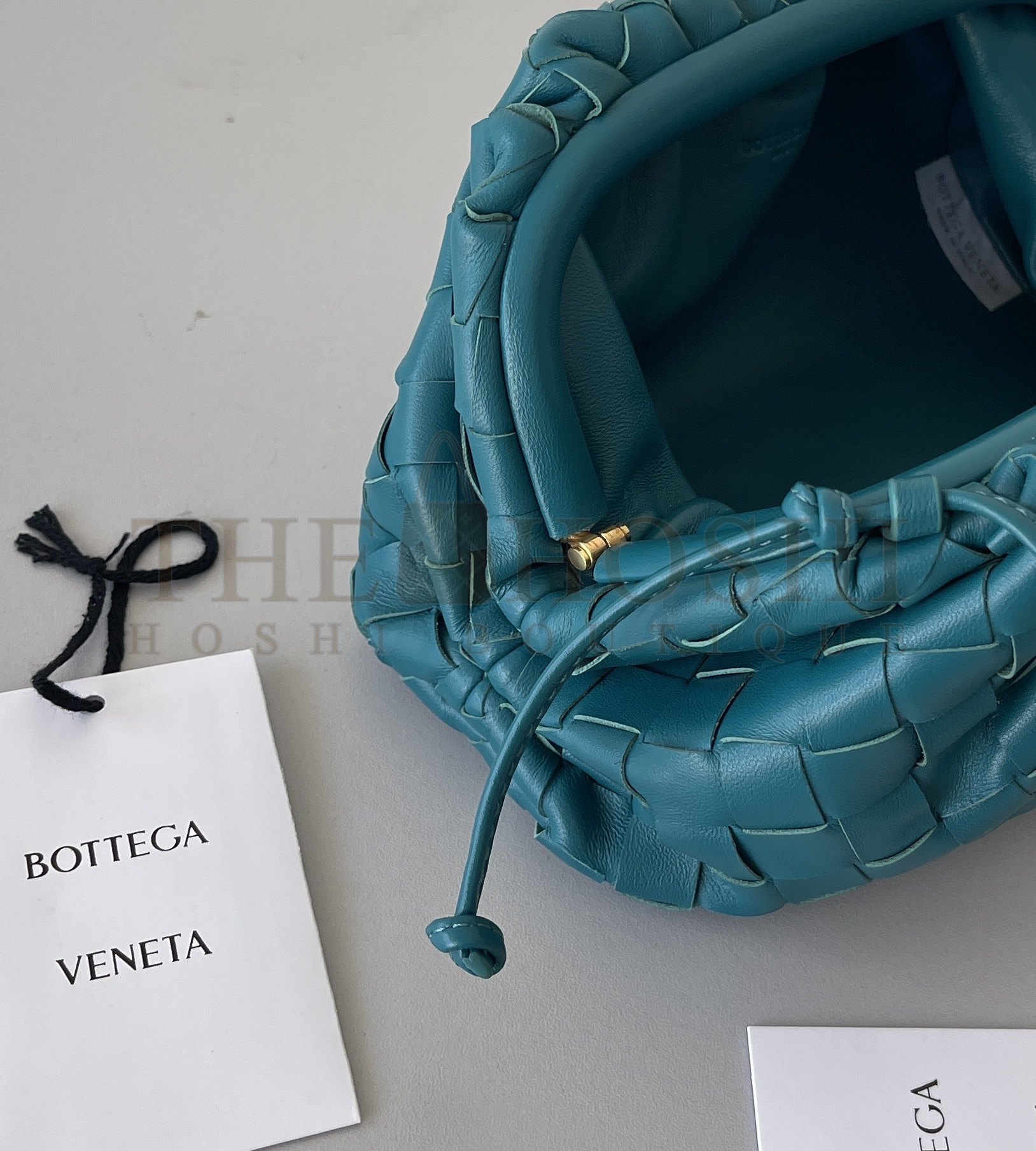 B0tt*ga Ven*ta BV The Pouch Intrecciato Mini Bag In Blue REAL LEATHER SIZE:22*12*7CM Master Quality