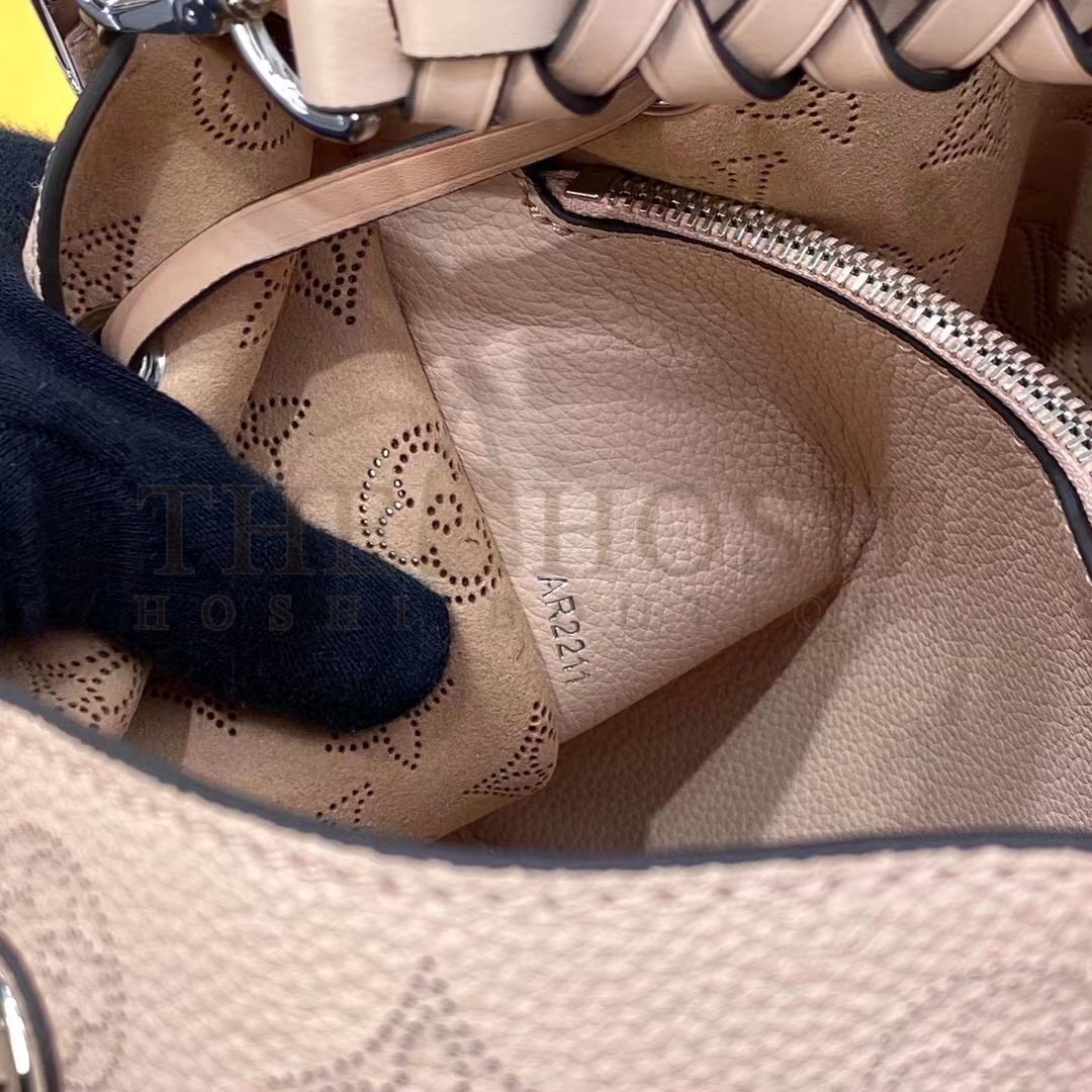 L0vis Vvtt0n LV Women Muria Bucket Bag Galet Gray Mahina Perforated Calf Leather Master Quality