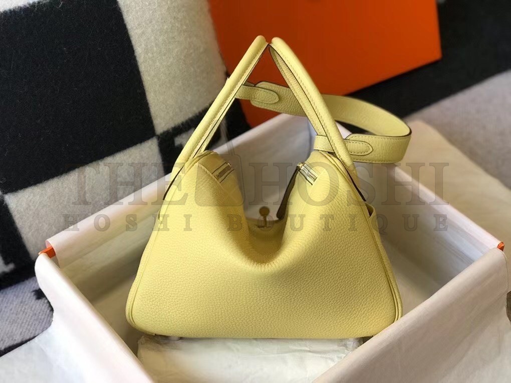 H**me5 Lindy 26cm Bag In Jaune Poussin Clemence With GHW Master Quality