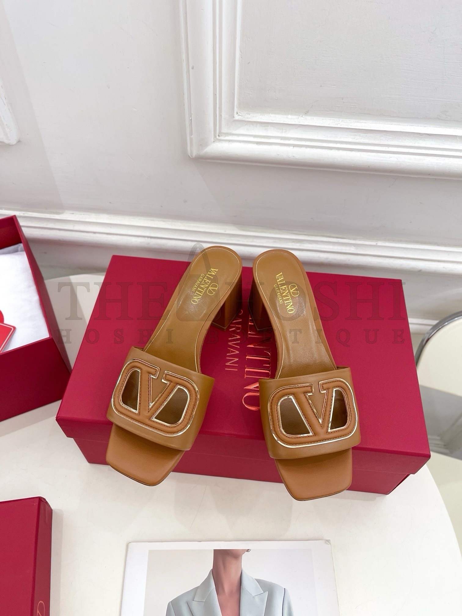 Va1e*ntin0 VLogo Cut-out Slide Sandals 60mm in Brown Leather Master Quality