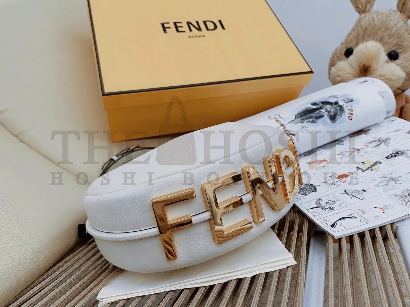 F**di F**digraphy Small Hobo Bag In White Leather Master Quality