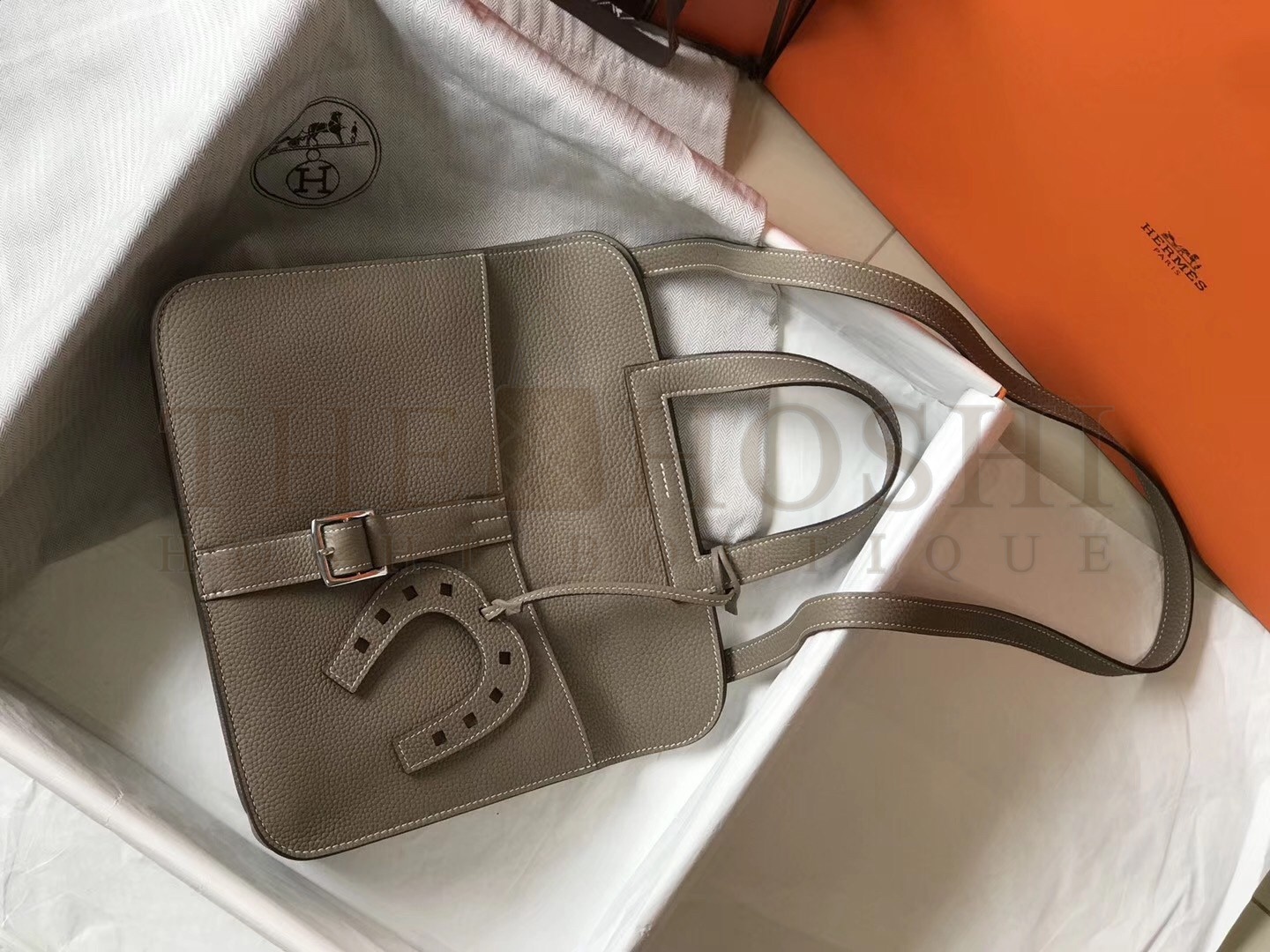 H**me5 Halzan Bag In Grey Clemence Leather Master Quality