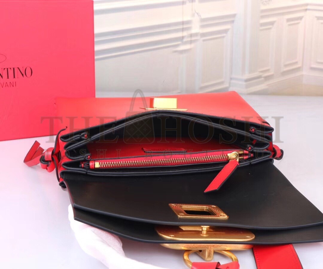 Va1e*ntin0 Garavani Red Small VRing Shoulder Bag Master Quality