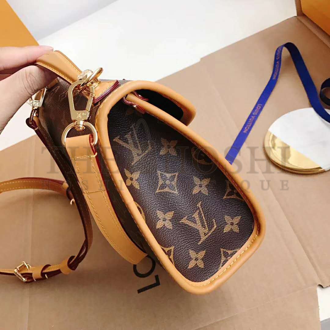 L0vis Vvtt0n LV Women LV Ivy Bag in Monogram Coated Canvas-Brown Master Quality