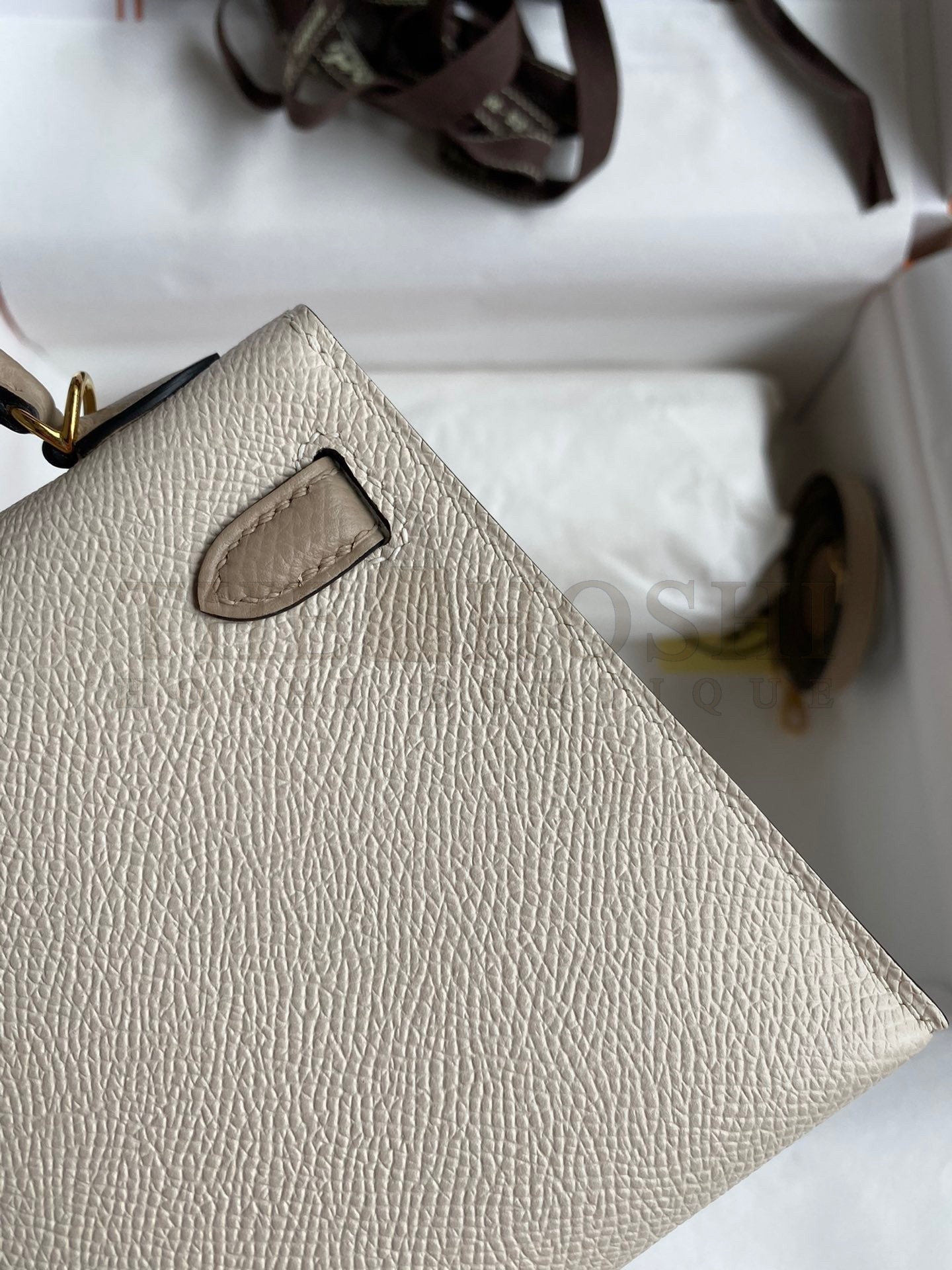 H**me5 Kelly Mini II Sellier Bicolor Handmade Bag in Craie and Trench Epsom Calfskin Master Quality