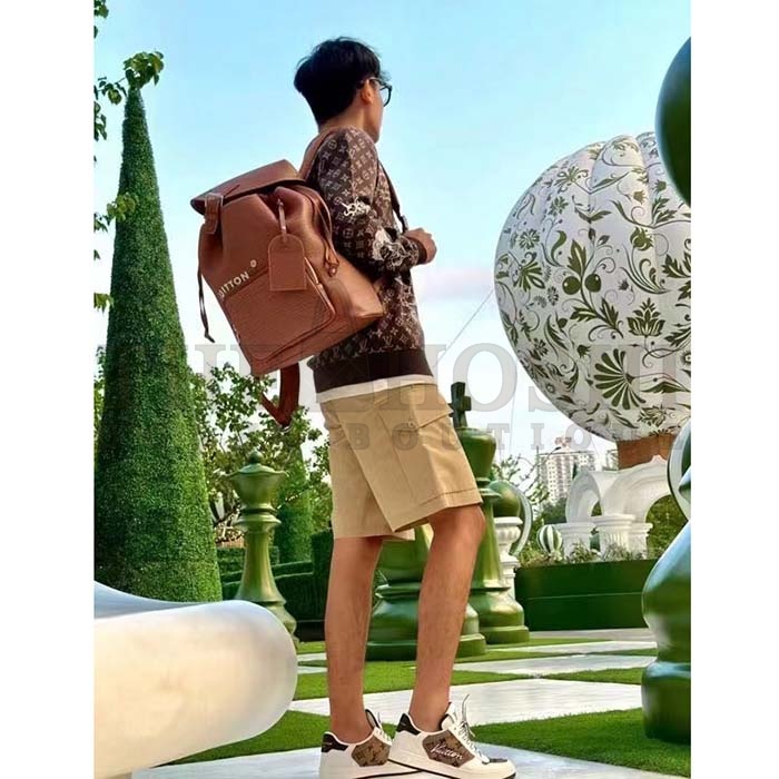L0vis Vvtt0n LV Unisex Montsouris Backpack Cognac Calf Leather Drawstring Magnetic Closure Handle Master Quality