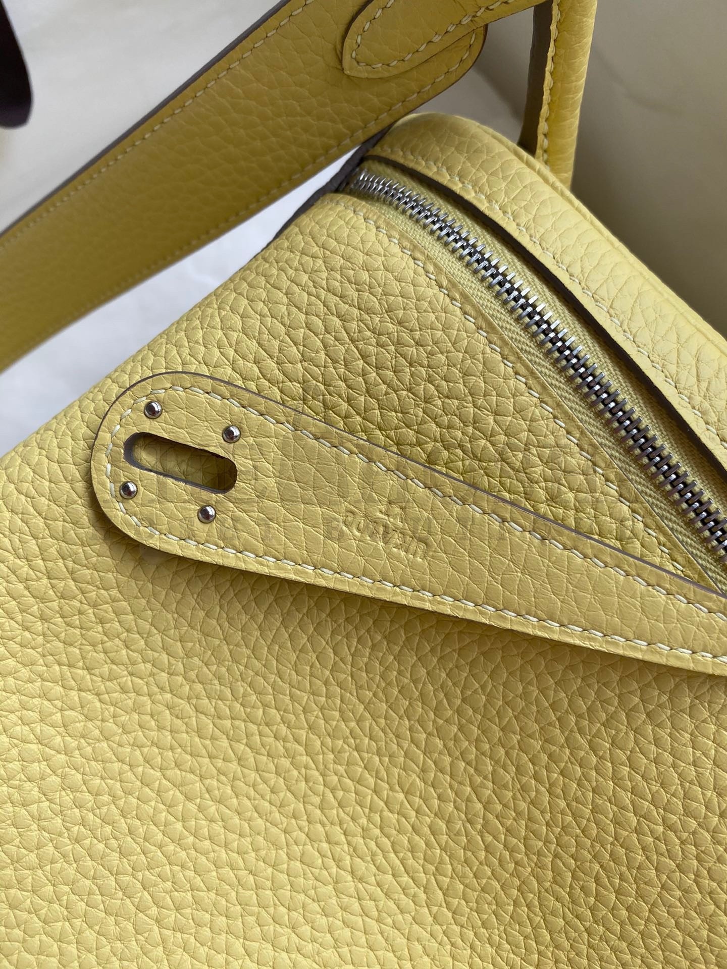H**me5 Lindy 26 Handmade Bag In Jaune Poussin Clemence Leather Master Quality