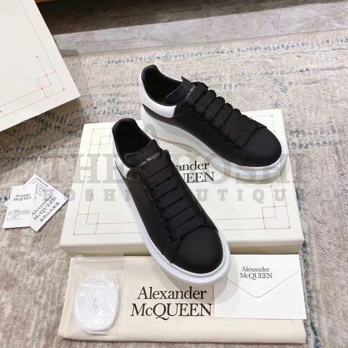 A1exa*der Mcqv*en Men