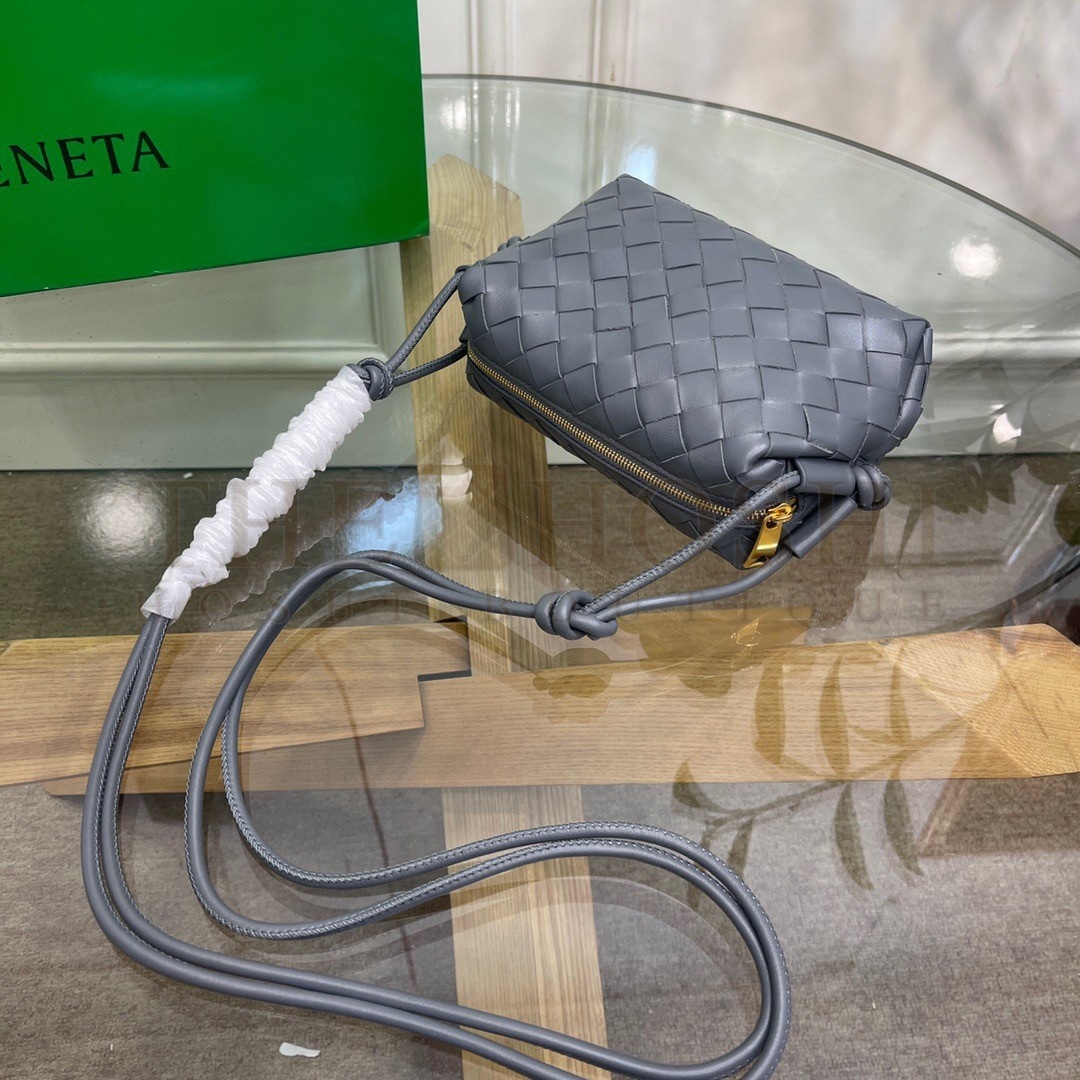 B0tt*ga Ven*ta Loop Mini Bag In Grey Intrecciato Lambskin Master Quality
