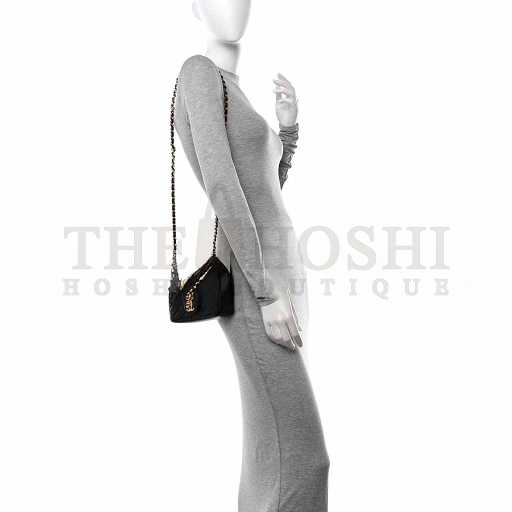 Ch**el SHINY LAMBSKIN QUILTED PEARL TWIST MINI SQUARE FLAP BLACK AS4385 (17*12.5*5cm) Master Quality