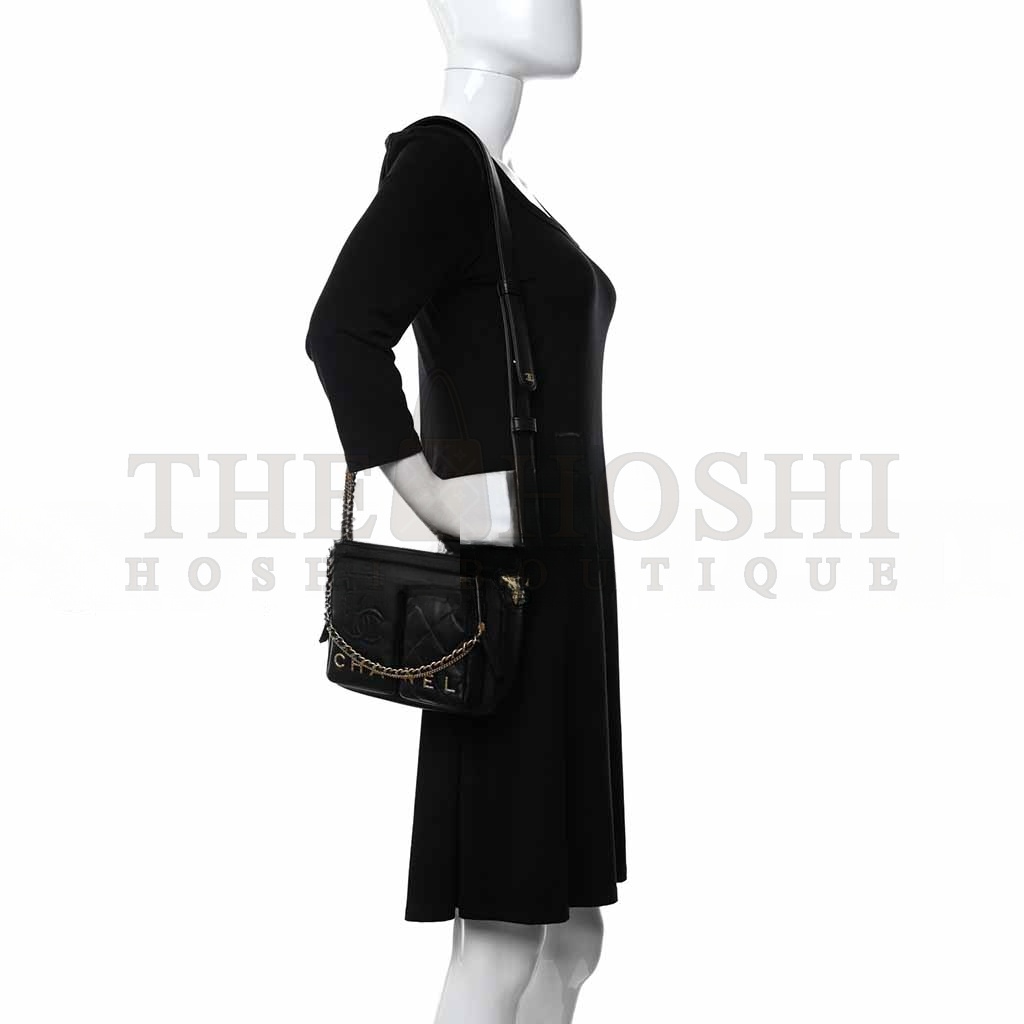 Ch**el CALFSKIN QUILTED SMALL CAMERA CASE BLACK AS2933 (20.5*14.5*9cm) Master Quality