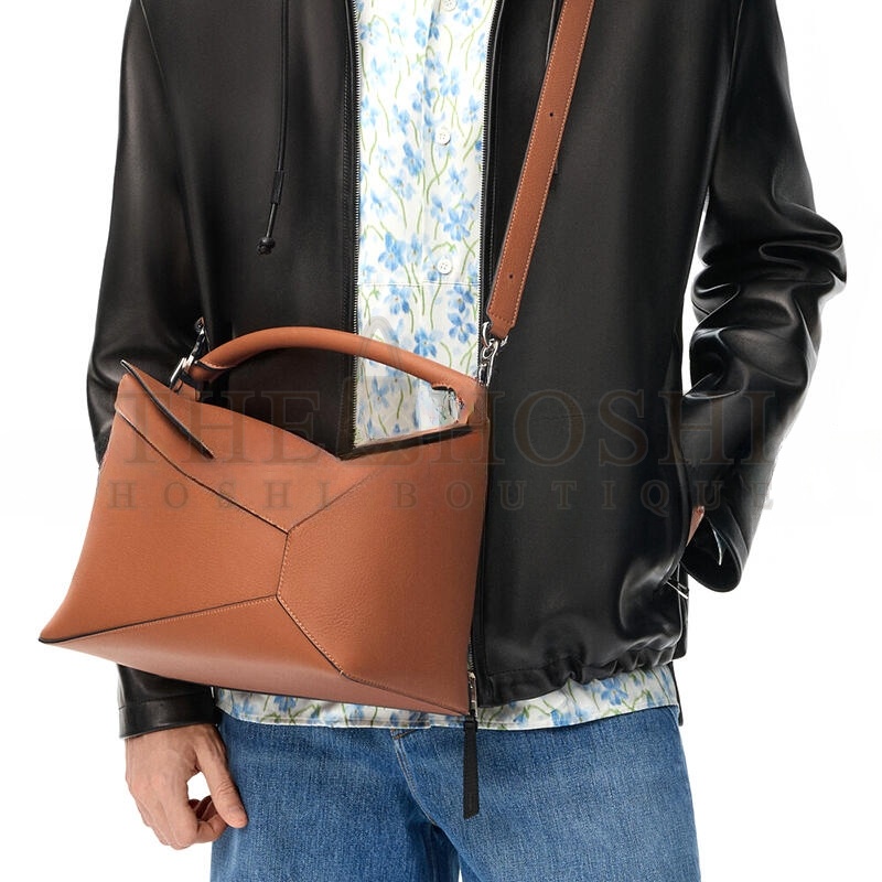 L0ew* LARGE PUZZLE EDGE BAG IN CLASSIC CALFSKIN B510P00X04 (33*21.5*14.7) Master Quality