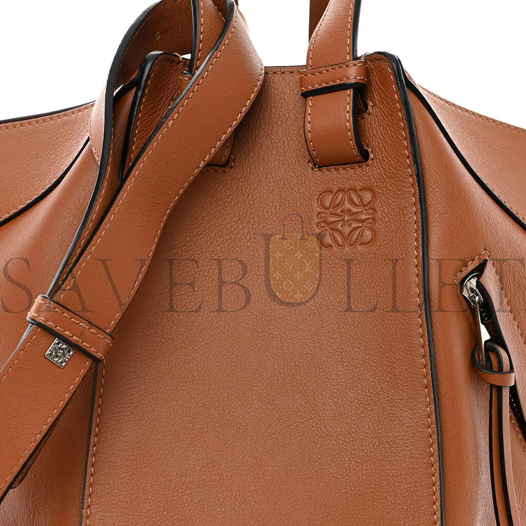 L0ew* CALFSKIN SMALL HAMMOCK SHOULDER BAG TAN (30*25*13.5cm) Master Quality
