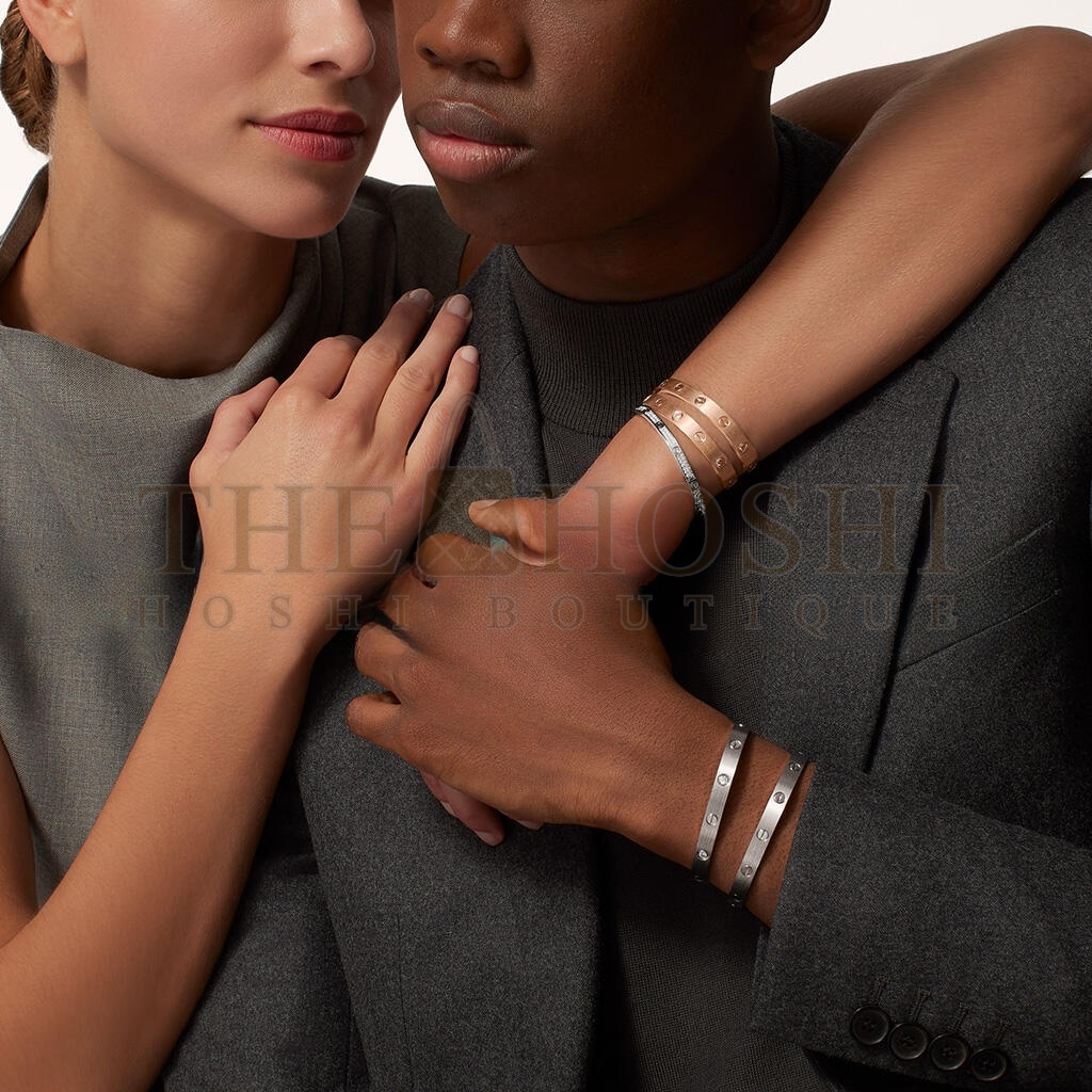 Ca*t1er  LOVE BRACELET, SMALL MODEL, PAVED N6710817 Master Quality