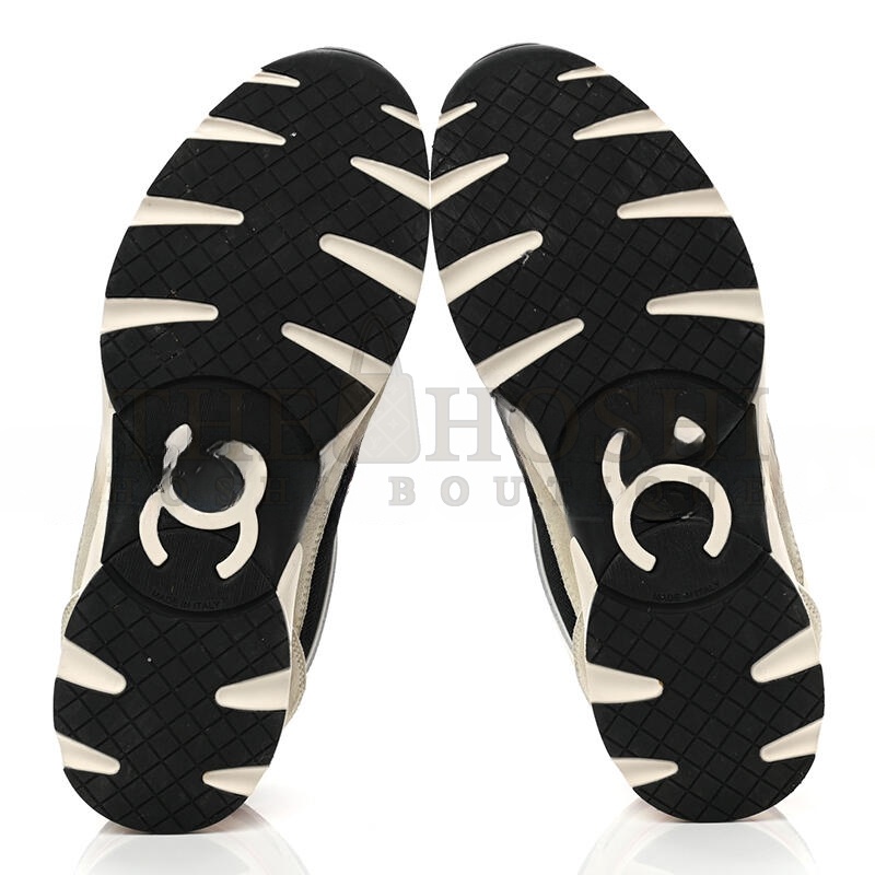 Ch**el SNEAKERS CALFSKIN, MESH & SUEDE CALFSKIN IVORY, BLACK & BEIGE G39066 Y55828 K4292 Master Quality